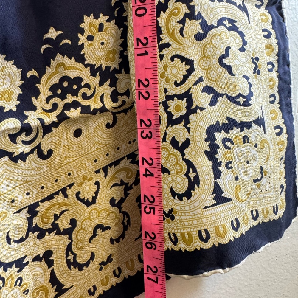Vintage silk paisley Square scarf navy blue gold white 27” x 26” hand rolled hem - Picture 10 of 10